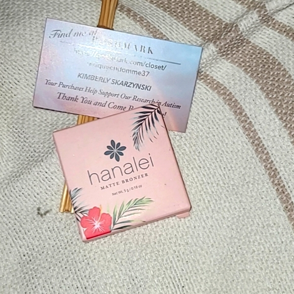 HANALEI MATTE BRONZER MAKEUP - Picture 1 of 3